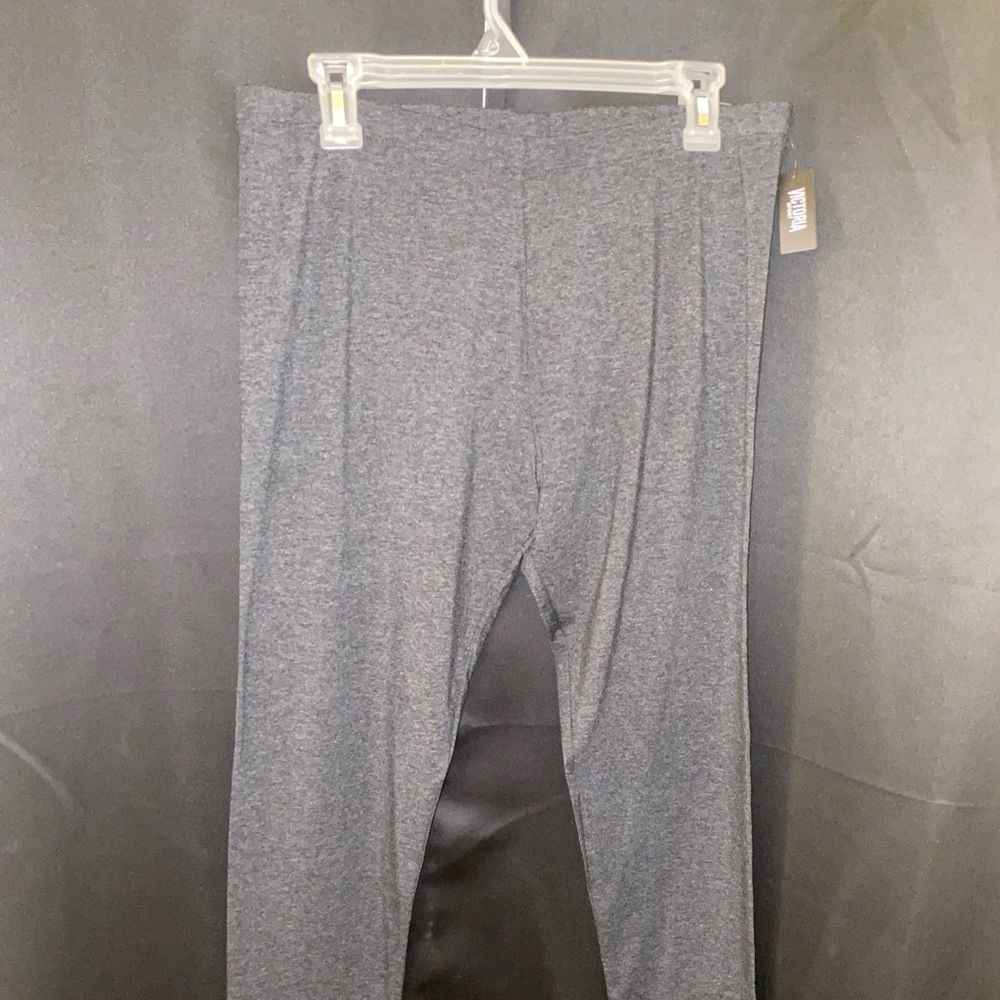 NWT dark grey leggings L